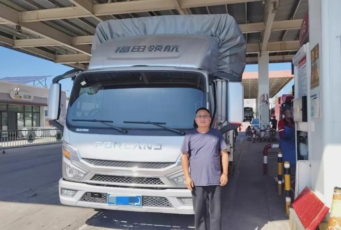 从“充电焦虑”到“续航自由”：货车司机的装备升级